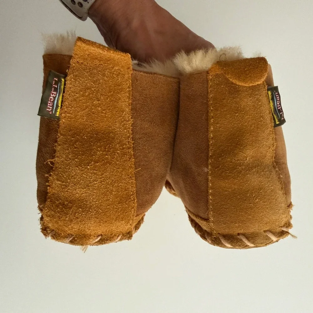 L.L. Bean EUC Wicked Good Mens Shearling Suede Slip On Slipper Booties sz 9